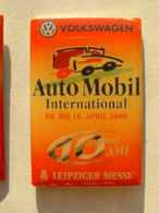 PIN'S VOLKSWAGEN - AUTO MOBIL INTERNATIONAL 2000 - Volkswagen