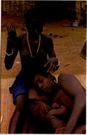GUINÉ  PORTUGUESA - Tecendo Cabelo (Biafadas) - Fulacunda - Guinea-Bissau