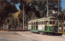 M012324 "MELBOURNE-TRAM NUMBER 456 IN VICTORIA PARADE PRIOR TO WITHDRAWAL IN APRIL OF 1987" -VERA FOTO-CART NON SPED - Melbourne