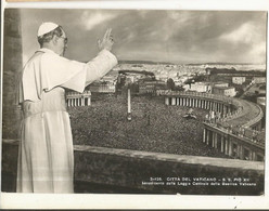 CPM. Vatican , N° 3-126,  Citta Del Vaticano - S.S. Pio XII , Benedicente Dalla Loggia .....Ed. Brunner - Vatican