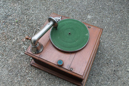 Gramophone Ancien , Caisse Bois - Apparecchi