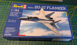 REVELL SUKHOI SU-27 FLANKER 1/144 - Airplanes