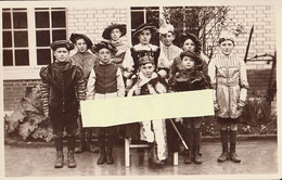 02- Vic Sur Aisne Salle Jeanne D Arc Rue Du Jeu D Arc Seance Quasimodo  En 1928 (carte Photo) Tres Rare - Vic Sur Aisne