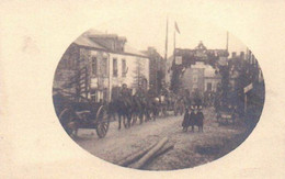 LIBIN  Reproduction D'une Photo Route De Villance  Les Troupes Françaises En 1914 - Libin