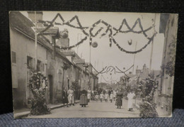 CHATEAUDUN (28) Carte Photo Fete Rue Décorée  Animation - Chateaudun