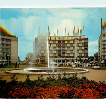 La Roche Sur Yon * Place De La Vendée Et Rue Des Sables - La Roche Sur Yon