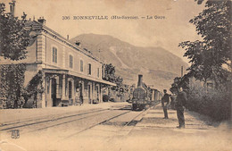 Bonneville             74         Intérieur De La Gare     N° 336    (voir Scan) - Bonneville