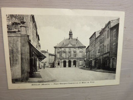 BOULAY (Moselle) - Place Georges Clémenceau Et Hôtel De Ville - Boulay Moselle