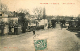 Villiers Sur Marne * La Place De La Gare * Maison BERTAUX , Vente De Terrains - Villiers Sur Marne