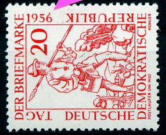DDR 1956 Michel-# 544 V " 20 Pf Tag Der Bfm Mit Plattenfehler Apostroph über 6 Von 1956" Michel ~30 € - Plaatfouten En Curiosa