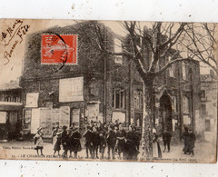 LE CHAMBON-FEUGEROLLES LES RUINES DE L'HOTEL DE VILLE INCENDIE PAR LES MANIFESTANTS (24/04/1910) - Le Chambon Feugerolles