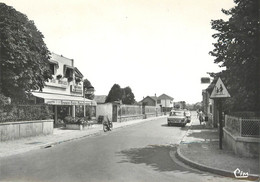 / CPSM FRANCE 78 "Carrieres Sous Poissy, Les Grésillons, La Rue Des écoles" - Carrieres Sous Poissy