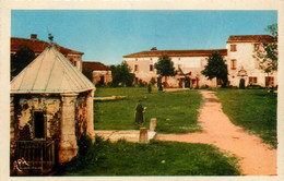 Villeneuve Sur Vère * La Place Du Village - Autres & Non Classés