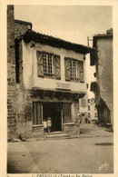 Puycelsi * Vue Sur La Mairie * Place Et Rue - Autres & Non Classés