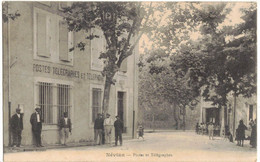 THEME POSTE FACTEUR POSTES TELEGRAPHES ET TELEPHONE BUREAU DE NEVIAN AUDE EN FACE DU CAFE - CIRCULEE BARBAIRA EN 1916 - Postal Services