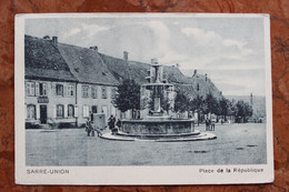 SARRE-UNION (67) - PLACE DE LA REPUBLIQUE - Sarre-Union