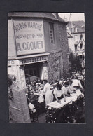 Photo Originale Vintage Snapshot à Situer Commerce Au Bon Marche A. Coquet Fête ? Affluence  Repasseuses Fer à Repasser - Plaatsen