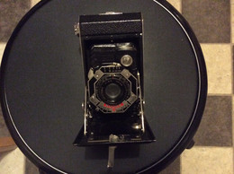 APPAREIL PHOTO ARGENTIQUE A SOUFFLET ÀNASIGMAT  Kodak Six-20  AVEC SACOCHE Folding Caméra  Fim Caméra  WITH BOX - Appareils Photo