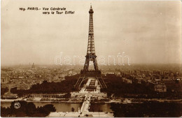 ** T2 Paris, Vue Générale Vers La Tour Eiffel / Eiffel Tower, P.C. Paris - Unclassified