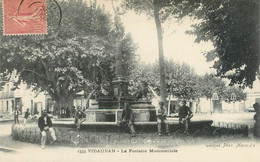 CPA FRANCE 83 "Vidauban, La Fontaine Monumentale " - Vidauban