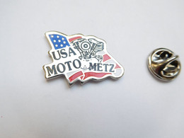 Beau Pin's  , Moto Harley Davidson , USA Moto Metz , Petit Modèle - Motos