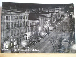 VG 1961 - Cagliari - Largo Carlo Felice - Notturno - Vera Foto  - Timbro A Targhetta - Auto - 2 Scans. - Cagliari