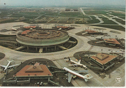 95 - ROISSY EN FRANCE - L' Aéroport Charles De Gaulle Et Les Satelites - Roissy En France