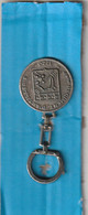 ***  INSIGNES  ***    Porte Clef Du 4 Eime  Régiment D'artillerie F I A Lyon - Hueste