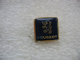 Pin's De L'embleme Des Automobiles PEUGEOT. - Peugeot
