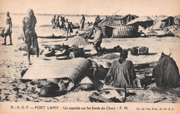 Afrique Equatoriale Française - Tchad - FORT-LAMY - Un Marché Sur Les Bords Du Chari - Tchad