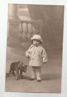 Carte Photo Enfant Avec Jouet Ours A Roulette - A Identifier