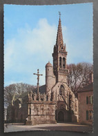 CPM 29 CONFORT - Le Calvaire Et L'Eglise - Edition Jean - Réf. D 290 - Confort-Meilars