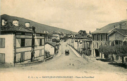 St Jean Pied De Port * La Place Du Pont Neuf * Rue * Automobile Voiture Ancienne - Saint Jean Pied De Port