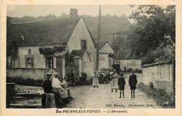 Les Fourneaux Venizy * Rue Du Village Et Abreuvoir - Andere & Zonder Classificatie