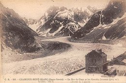Chamonix         74        Chemin De Fer Du Montenvers. Mer De Glace Et Les Grandes Jorasses  N° 583         (voir Scan) - Chamonix-Mont-Blanc