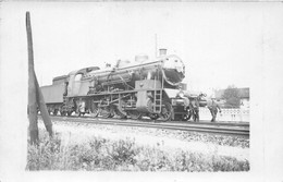 ¤¤  -  Carte-Photo D'une Locomotive En Gare  -  Cheminots  -   Chemin De Fer  -  ¤¤ - Zubehör