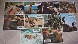 "Une Bible Et Un Fusil" J. Wayne, K. Hepburn Pochette Complète 10 Photos 23x30 NEUVES - Photographs