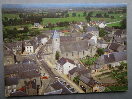 CP 53 Mayenne  CHAMPGENETEUX  Prés Bais - Aérienne -  Vue Générale   La Route  Carrefour Et  Parvis De L'église  2002 - Bais