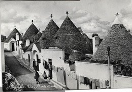 ALBEROBELLO VIA MONTE Nero Trulli Siamesi NOIR ET BLANC 1959  BARI SEMPRE VICINI - Bari