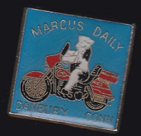 70123-Pin's.Le Marcus Dairy De Danbury, Dans Le Connecticut,destination Moto Légendaire.Harley. - Motos