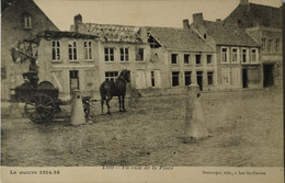 Lo - Loo (Reninge) Ruines Guerre // Un Coin De La Place 19?? - Lo-Reninge