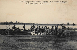 CPA - Afrique > Soudan > DIAFARABE - Débarcadère Sur Les Bords Du Niger - Collection FORTIER Photo Dakar - TBE - Soudan