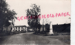 32 - CAHUZAC - LE CENTRE  MONUMENT AUX MORTS - CARTE PHOTO MYS N° 2- RARE - Autres & Non Classés