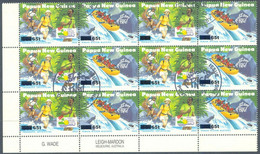 PAPUA NEWGUINEA 1995 Tourisme Se-tenant Bl Of 12 MAJOR VARIETY MISSING OVERPRINT - Papua New Guinea