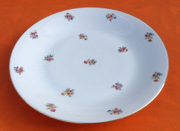 Plat De Service Porcelaine P.N  France   A Décor De Fleurs Brassées Sur Fond Blanc  Liseré Or - Limoges (FRA)