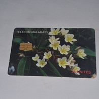 Madagascar-(MDG-47)-frangipanier Flowers-(11)-(25units)-(04900281)-used Card+1card Prepiad - Madagascar