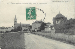 / CPA FRANCE 69 "Julienas, Entrée Du Bourg, Route De Pontanevaux" - Julienas