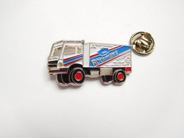 Beau Pin's , Course Camion , Trucks , Rallye Paris Dakar , Mitsubishi , Michelin , Facom Ralli , Tabac Rothmans - Transport