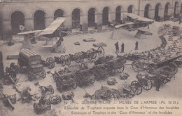 Ensemble De Trophées Exposés Aux Invalides Canon Avions - Guerra 1914-18
