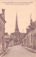 37 - NEUILLE PONT PIERRE / LA RUE DES BOUILLONS ET L'EGLISE - Neuillé-Pont-Pierre